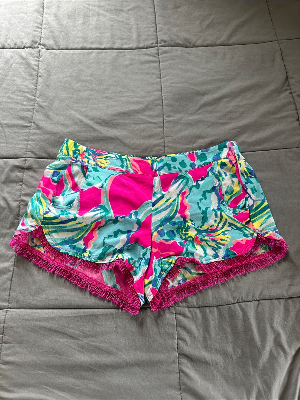 Lilly Pulitzer Vibrant Pink & Teal Fringe Women’s Shorts